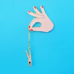Shop Pin's Petite Chose Pin's